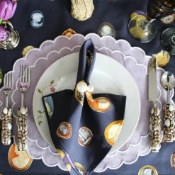Cameo Napkins (4)